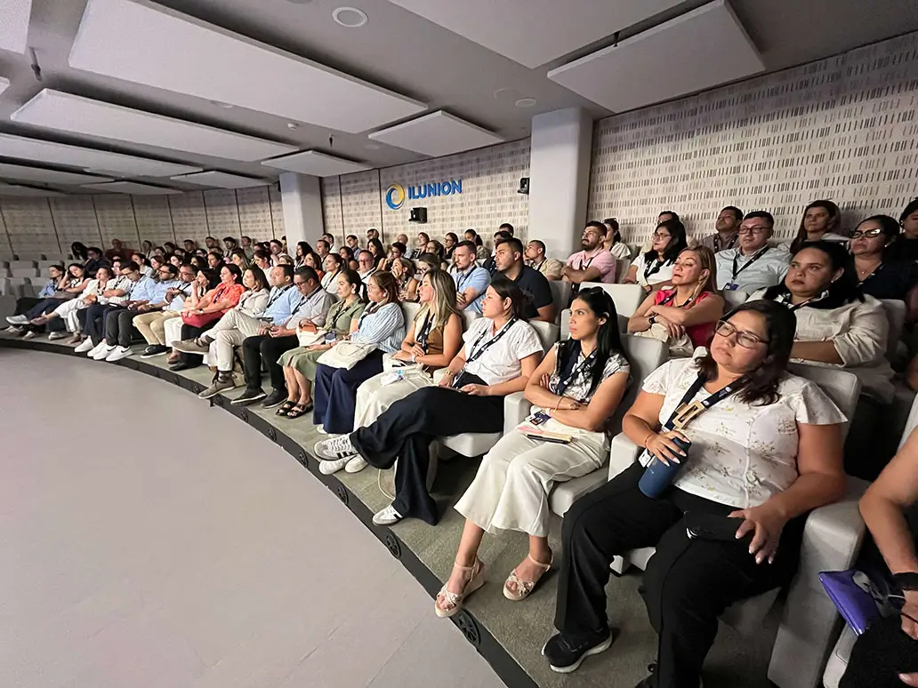 Executive learning experience at Westfield Business School strengthening global leadership, international collaboration, and cross-cultural business perspectives.